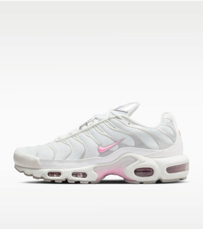 NIKE Women's AIR MAX PLUS Cushioning Casual Running Sneakers