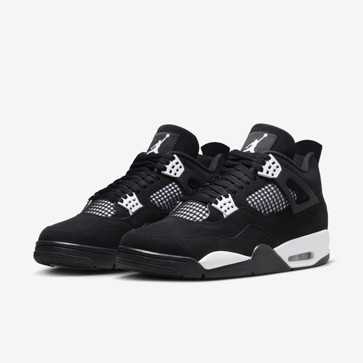 Air Jordan 4 “White Thunder